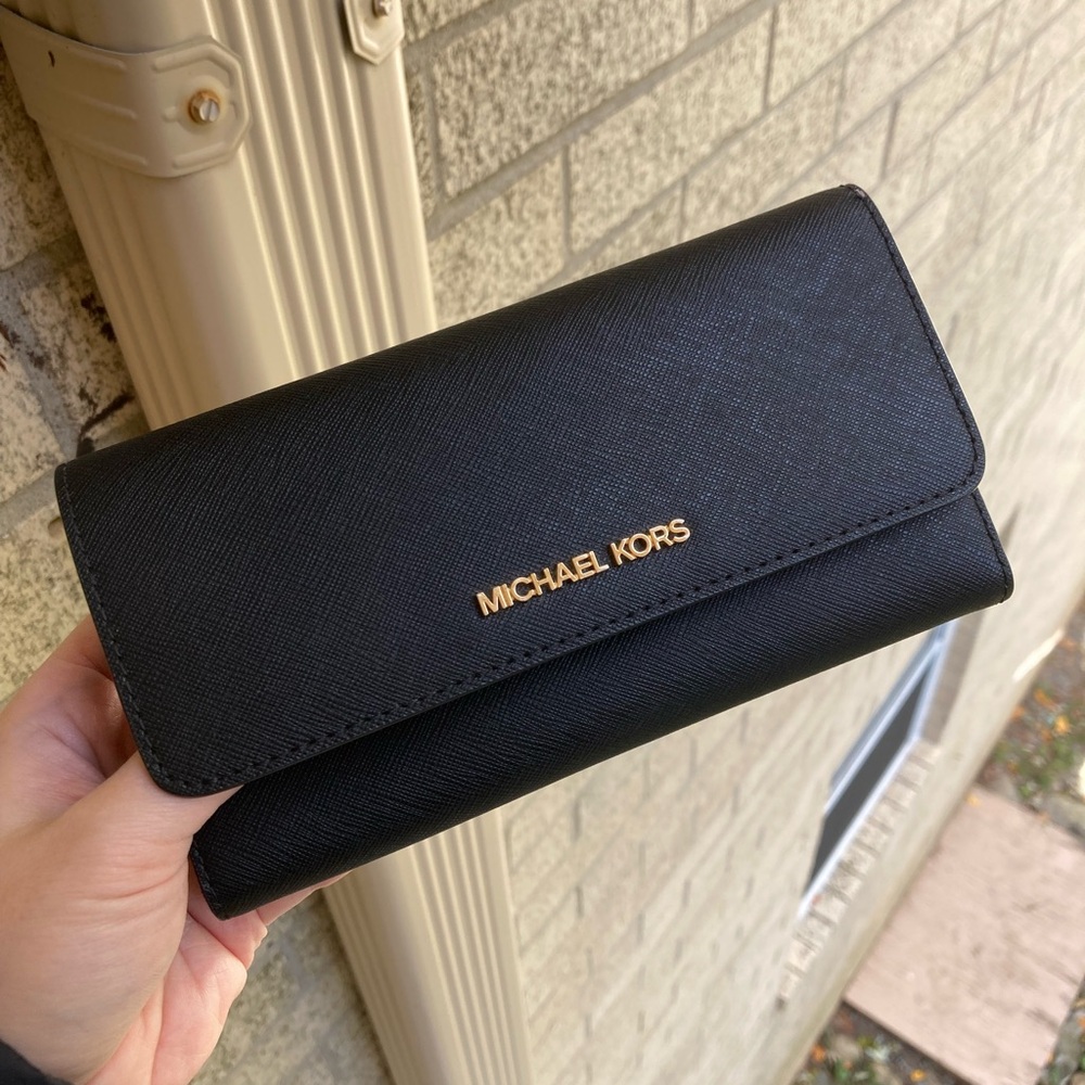 NEW Michael Kors Black Leather Trifold Wallet Snap Button Closure Gold Hardware